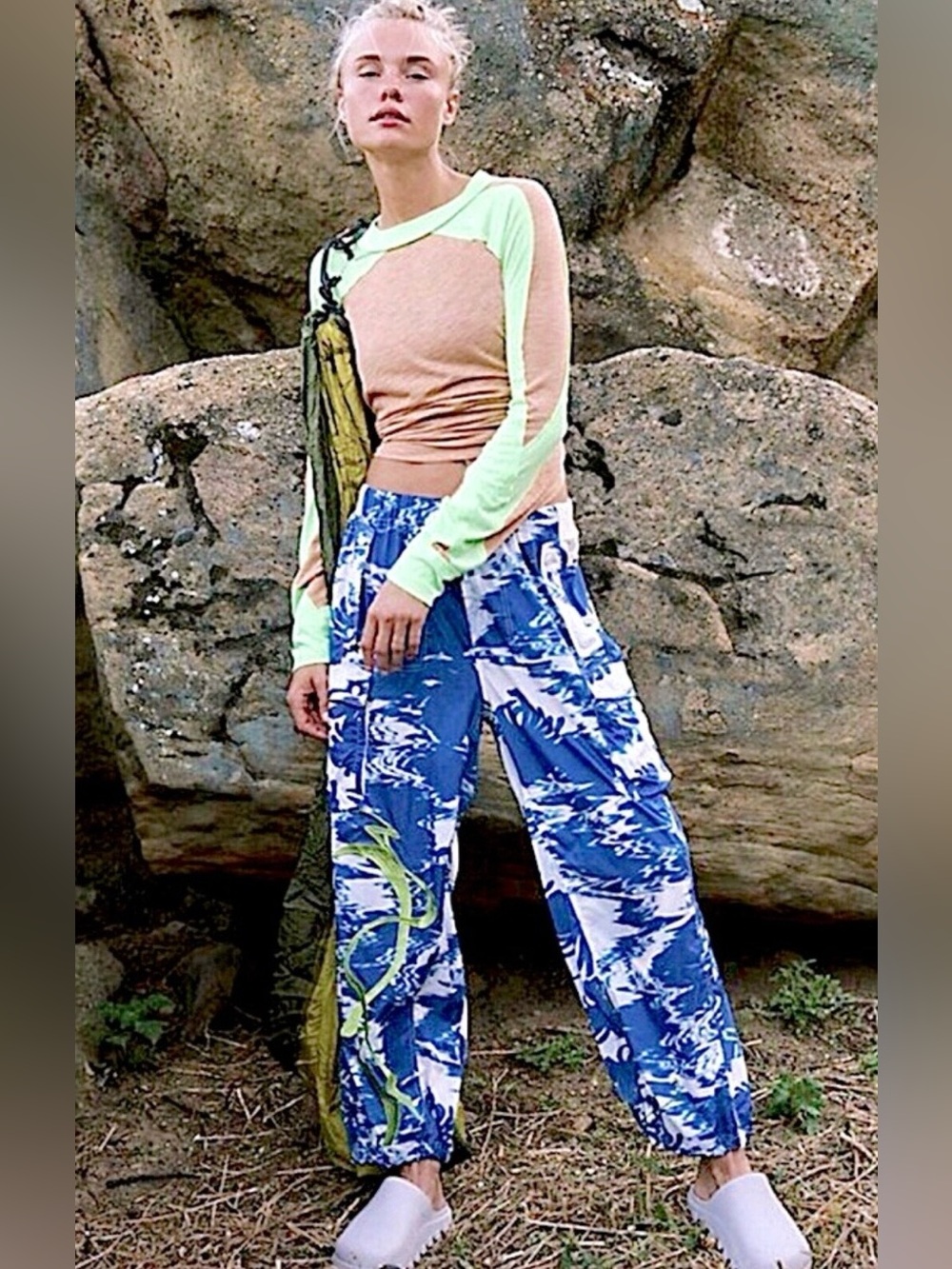 NWOT Free People Movement M Colorburst Hike Pants Cargo Style New $168 retail